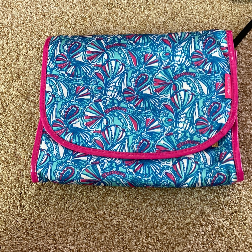 Lilly Pulitzer x Target hanging makeup bag